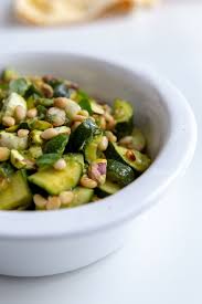 Salade De Courgettes Mozzarella Et Pistache Recette Salade Courgette Recettes De Cuisine Recette Salade