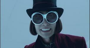 Questa sera va in onda su italia 1 la fabbrica di cioccolato, per la regia di tim burton con johnny depp, freddie highmore, helena bonham carter tim burton reinterpreta a modo suo un grande classico per ragazzi, willy wonka e la fabbrica di cioccolato che aveva il volto e la carica ironica di. La Fabbrica Di Cioccolato 2005 On We Heart It