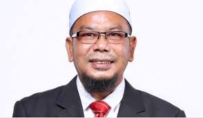 Dalam perkembangan sama takiyuddin berkata, konteks audio nik abduh mesti lihat daripada awal konsep kita siapa nak beri sumbangan, pertama kita kena terima, benda ini tak perlu tanya umno ke pas ke, daripada parti umno ke, tak ada. Saya Makan Duit Umno Bukan Rm90 Juta Tapi Lebih