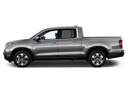 Unlike other 2019 honda models, advanced safety equipment such as automatic emergency braking has not become additional or replacing features on sport. 2019 Honda Ridgeline Specifications Car Specs Auto123