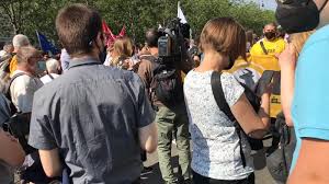 A demonstrációval a fudan egyetem budapesti campusának megépítése ellen tiltakoznak. Xgzqy2hqmz3cym