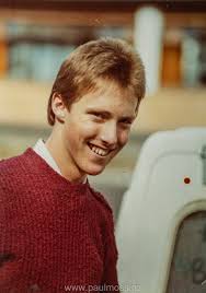 Thank you to NIVARA LOUNGE for this post . My deepest sympathy to Mina's  family, to all the people he loved, and who loved him back. Mina was a  fabulous musician, and