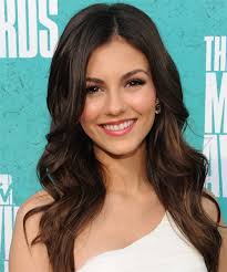 Victoria justice long straight hairstyles victoria justice showed off her center part long curls while hitting variety's annual power of youth event. 18 Victoria Justice Hairstyles Hair Cuts And Colors