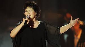 Alors que les spéculations allaient bon train concernant la mort de la chanteuse maurane, survenue le 7 mai 2018 à son domicile en belgique, l'enquête a désormais pris fin et met les choses au. Disparition De La Chanteuse Maurane Dont La Raison S Envolait Avec Glenn Gould Et Bach