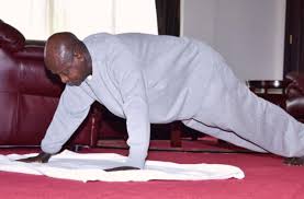 President yoweri museveni tibuhaburwa kaguta is set to launch the first clinical trial of the tomorrow, wednesday, starting 10am, kaguta museveni will officiate as uganda launches its first. Containment Ugandan President Museveni Shows How To Exercise At Home Archyde