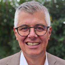 And now for someting personal: The last couple of weeks LinkedIn was  repeatedly recommending to me to “share that you're hiring”, if this would  apply to me. Well, it didn't. And that