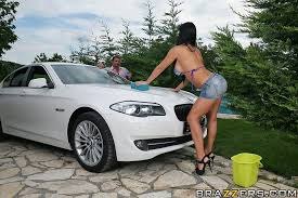 ▷ Aletta Ocean in Alettas Car Wash (Photo 5) | Brazzers