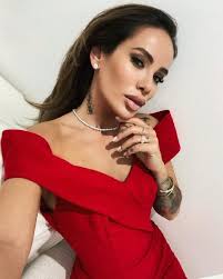 скандал соловьев и собчак на тв вырезано из эфира Ajza V Shutku Unizila Sozdatelej Programmy Chto Bylo Dalshe No Narvalas Na