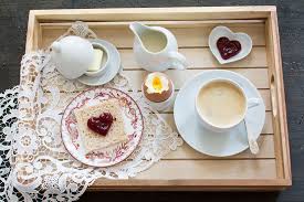 como decorar uma bandeja de cafe da manha bbel bandeja cafe da manha bandeja para cafe cafe da manha na cama