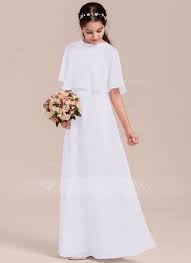 Robe à smocks brodés mains, du 2 au 12 ans, 75€ / 4. 5 Robes De Ceremonie Sur Mesure A Moins De 50 Jour Sacre