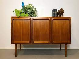 Mid Century Lane On Instagram Stunning Mid Century Retro Chiswell Sideboard Buffet Cabinet Made In Aus Sideboard Buffet Mid Century Furniture Buffet Cabinet