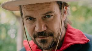 Jeg bryder sgu næsten altid sammen': Her er fem numre, der har defineret  Peter Sommers liv