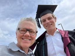 Karen Rosenzweig (@KarenRosenzweig)