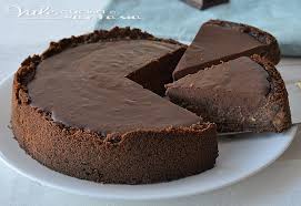 Ecco la ricetta della cheesecake al cioccolato cotta in forno. New York Cheesecake Al Cioccolato