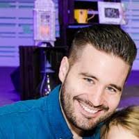 Jesse Nicholson's Instagram, Twitter & Facebook