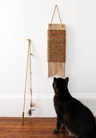 Diy Chat 11 Accessoires Et Jouets A Faire Soi Meme Griffoir Chat Chien Chat Accessoire Chien