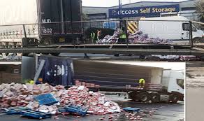 A13 Traffic A13 Closed After Coke Lorry Crash Throws Hundreds Of Cans Onto Barking Road Uk News Express Co Uk