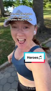 It’s giving Superwoman vibes🦹💥🤘 #runninggirl #runtok #endorphins  #endorphinsmakeyouhappy #superwomanvibes