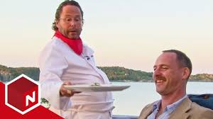 Og den har fått hjul! Rune Serverer Maten Som Eyvind Hellstrom 4 Stjerners Middag Discovery Norge Youtube