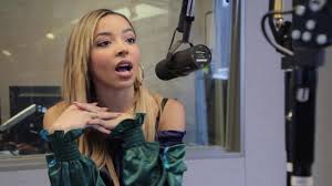 Taking to twitter, the r&b singer posted an open letter in which she addresses her relationship with the nba star. Tinashe Gets Googly Eyed While Admitting Ben Simmons Is Her Favorite 76er Player Youtube