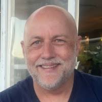 Peter Colvin's Instagram, Twitter & Facebook