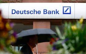 Über eine entfernung von etwa 27 km. Deutsche Bank Shakes Up Its Business And Maybe Its Identity The New York Times