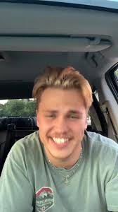 @coleburford was making fun of me this whole video #fyp #differntroundhere  #thegoodolboys #littlethings #EatEmUp