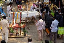 Este 3 de mayo se festeja uno de los días con más devoción del país, y desde luego, león no es la excepción, se conmemora una celebración religiosa que es el día de la santa cruz y se celebra a los trabajadores de la construcción. La Fiesta De La Santa Cruz Fonograma Completo En Linea Inpi Instituto Nacional De Los Pueblos Indigenas Gobierno Gob Mx