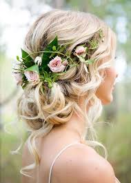 It makes you look like you came out of a fairy tale. 34 Beautiful Wedding Hairstyles With Curls Weddingomania