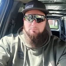 Anyone buy junk cars in here? Or know anyone who does