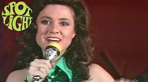 If you have a new more reliable information about net worth, earnings, please, fill out the form below. Gigliola Cinquetti Fiorelli Min Del Porta Austrian Tv 1976 Youtube