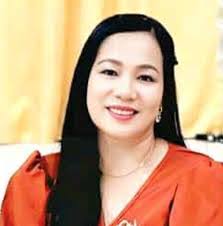 Laarni Flores's Instagram, Twitter & Facebook