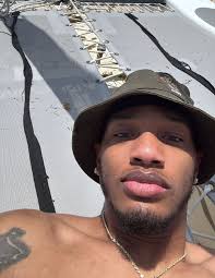 Rashaad Jenkins (@rashaad_jenkins) • Instagram photos and videos