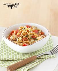 Pates Cremeuses Au Basilic Et Aux Tomates Recette Repas De Pates Pates Farcies