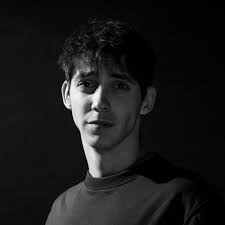 Do SB700 flashes need triggers for DSLR use?