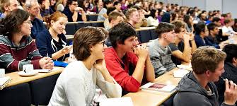 Cand Incep Facultatile Studentii Programul Complet Al Anului Universitar In 2019 Student Pe Net Portal Studentesc De Socializare