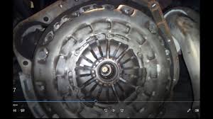 1 2 Remplacement Embrayage Mercedes E220 Cdi Demontage Youtube