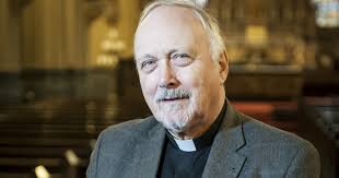 De Korte haalt bezem door bisdom: Cor Mennen weg als gedelegeerde