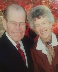 Taylor Kunz's Instagram, Twitter & Facebook