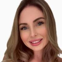 Amber Weeden's Instagram, Twitter & Facebook