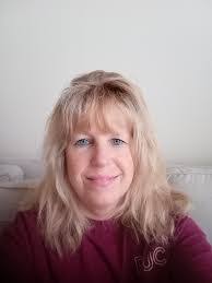 Shelly Edens's Instagram, Twitter & Facebook