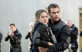 The cast of secret life of the american teenager got together with @justjared to chat all things slat + voting. Wallpaper Theo James Shailene Woodley Divergent Images For Desktop Section Filmy Download