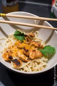 Poulet Thai Arachides Lait De Coco Recette Recette Thai Recette Asiatique Poulet Thai