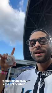 Erick🤍⚾ en la storie de @marlins #erickbrian #marlins #BTWLoIntente #Eep  #musica #cancion