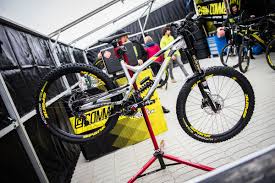 remi thirion s commencal supreme dh v4 2 2017 lourdes world cup pit bits mountain biking pictures vital mtb world cup bike remi