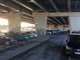 Parkplatze Am Duisburger Innenhafen