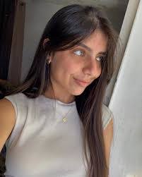 Vicky Matos's Instagram, Twitter & Facebook