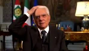 Viene suonato l'inno di mameli. Mattarella Fuorionda Discorso Coronvirus Non Vado Dal Barbiere