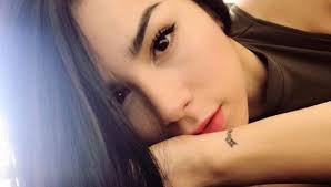 VIDEO: Katalina Gómez de 'Protagonistas' gime fuerte para avergonzar a su  novio