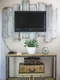 Combien de temps attendent les couples avant de se marier. 15 Idees Deco Originales A Faire Soi Meme Avec Des Palettes Rustic Bedroom Design Home Decor Decor